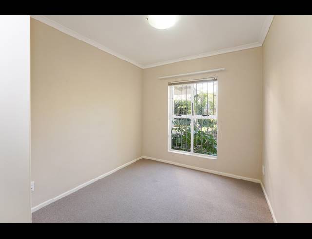 3 bed property to rent in LANGERUG